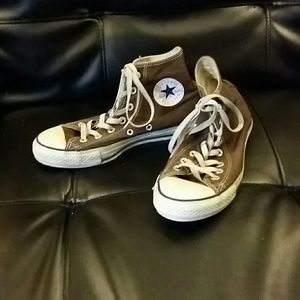 Brown High Top Converse M 6 W 8
