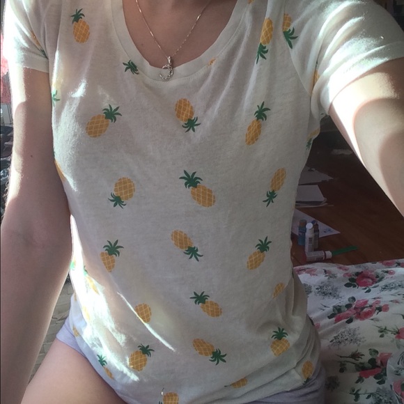 Pineapple t shirt