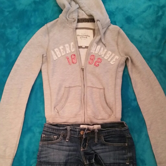 ~ABERCROMBIE & FITCH BUNDLE~