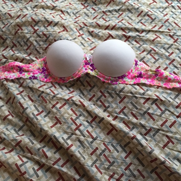 34A strapless bra!!💗