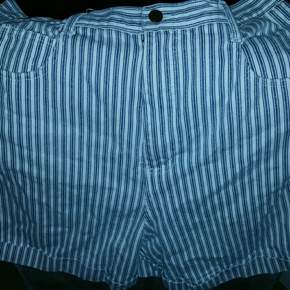 High Waisted Stripped Shorts