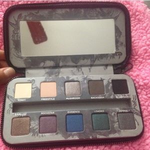 Urban Decay Smoked Palette
