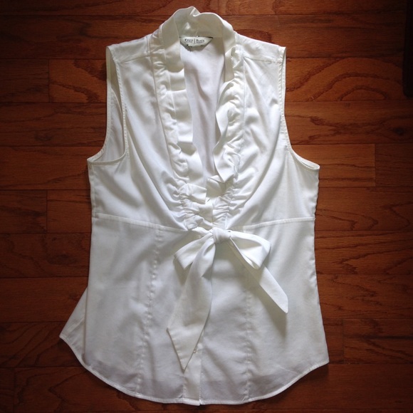 White House Black Market White Ruffle Top Size 8