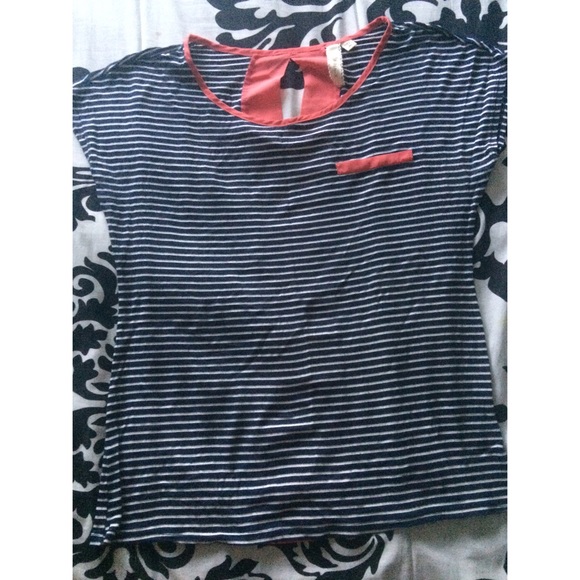 Stripped tshirt.