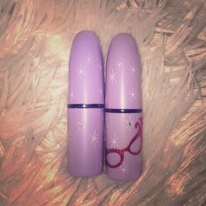 MAC Cosmetics Dame Edna Lipstick CORAL P