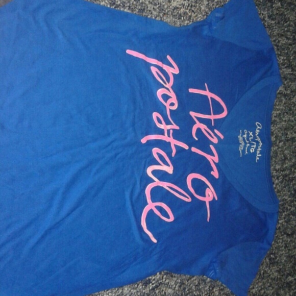 Aeropostale t shirt