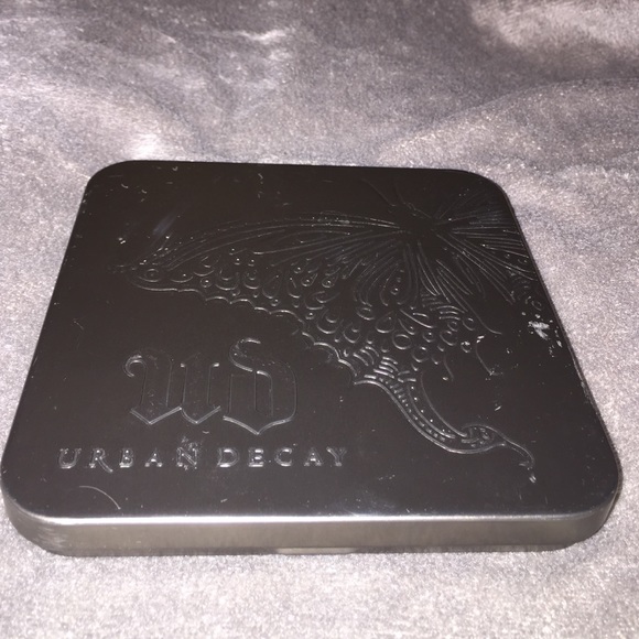 Urban Decay Mariposa Palette.