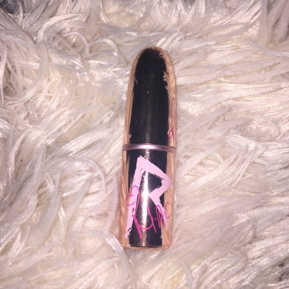 MAC Cosmetics Talk That Talk Lipstick BNIB