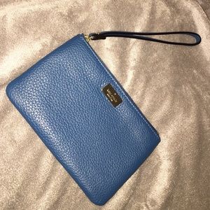 🎉🎉REDUCED🎉🎉 Kate Spade "Highland Place Bee"