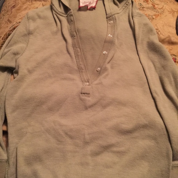 Abercrombie long sleeve