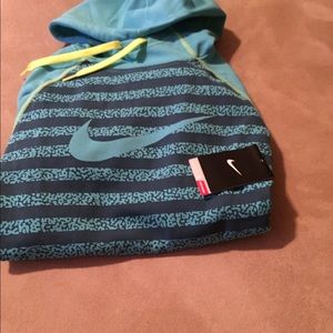 Nike Hoodie (NEW)