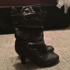 Black heeled boots