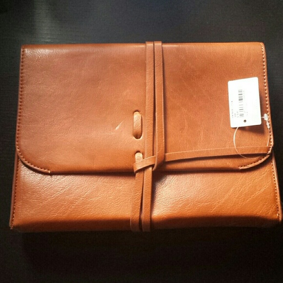Forever 21 clutch 10x7"