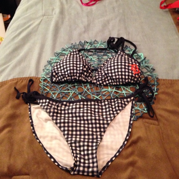 💖RARE💖DETROIT TIGERS BIKINI.MEDIUM..NEVER USED💚 - Picture 2 of 2