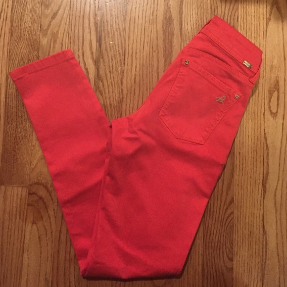 DL1961 skinny jean.