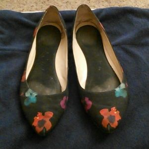 FANCY POINTED TOED SHOES