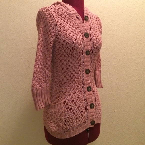 Rose Colored Loose Weave Cardigan - Picture 4 of 4