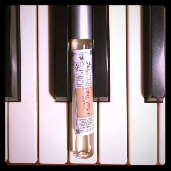 Anthropologie Royal Apothic Chai Tea roller