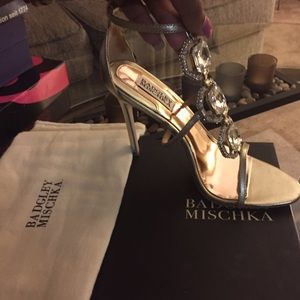 Badgley Mischka dress heel