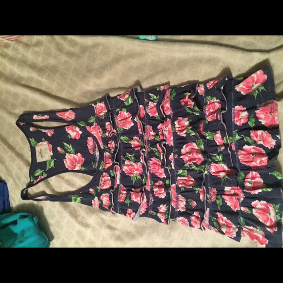 hollister shirt