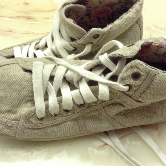 Hightops