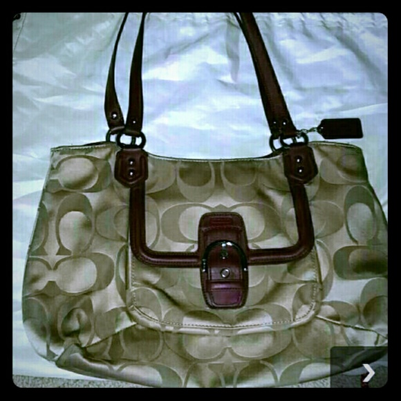 Tan and burgundy coach bag - Picture 1 of 3