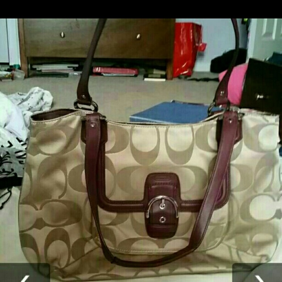 Tan and burgundy coach bag - Picture 2 of 3