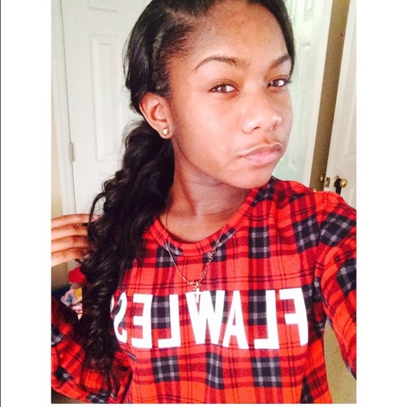 Flawless Plaid Crop Too Longsleeve