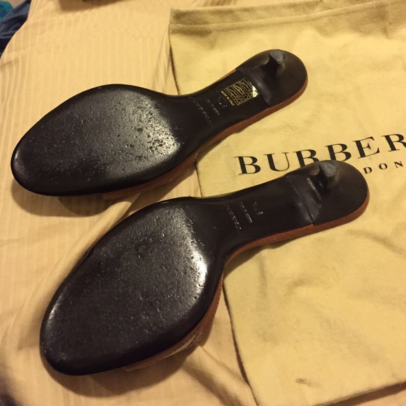 Burberry kitten heels - Picture 4 of 4
