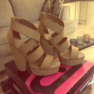 Michael Antonio wedge heel