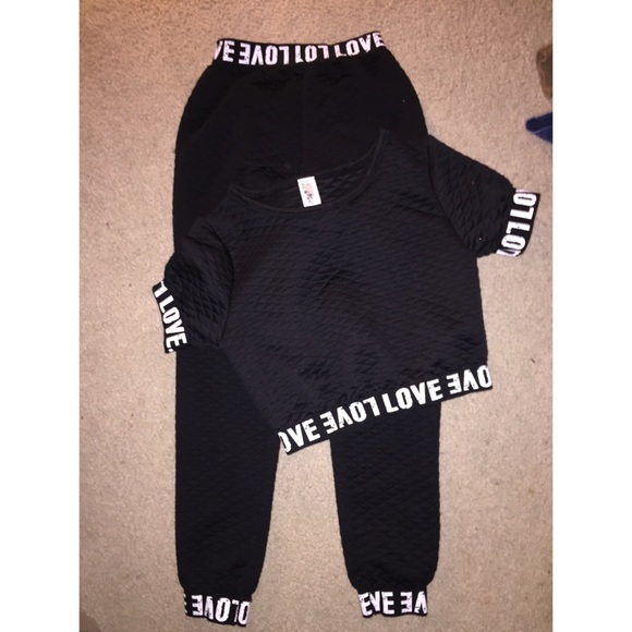Love Cushion Black Crop Top & Jogger Set
