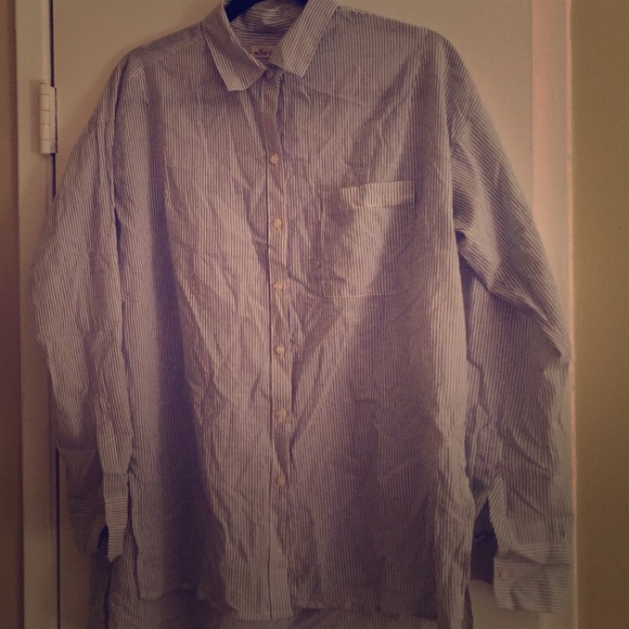 very cute professional striped hollister shirt