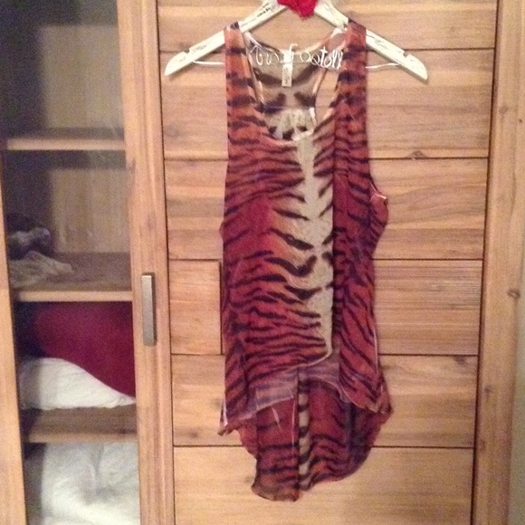 High Low Racerback Top - Picture 2 of 4
