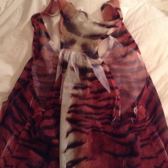 High Low Racerback Top - Picture 4 of 4
