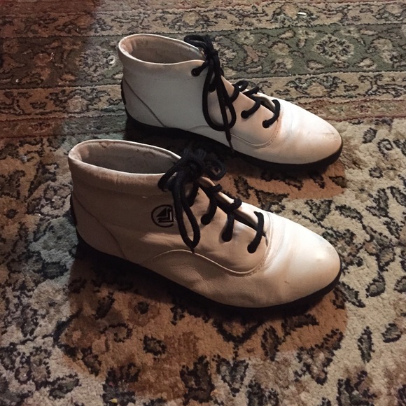 Travel Fox White Sneakers High Tops