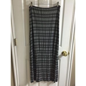 ❌SOLD❌Grey and black striped maxi skirt
