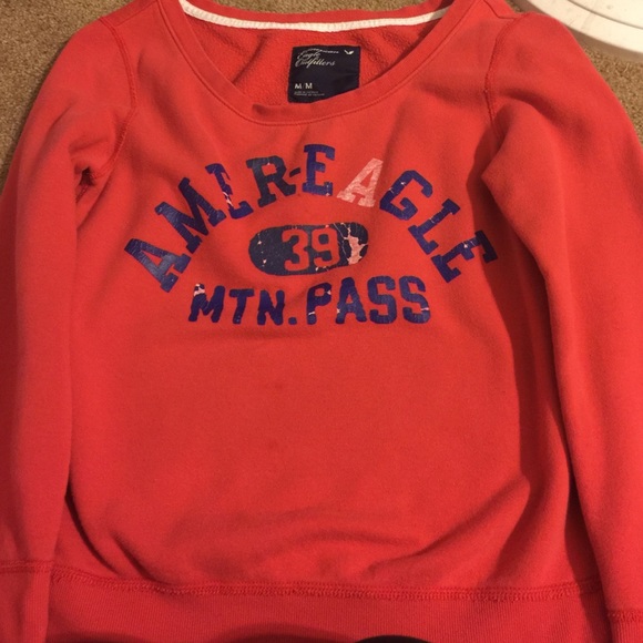 American eagle crew neck
