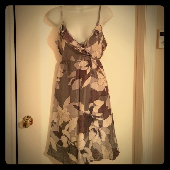 100% silk gray floral pattern shift dress