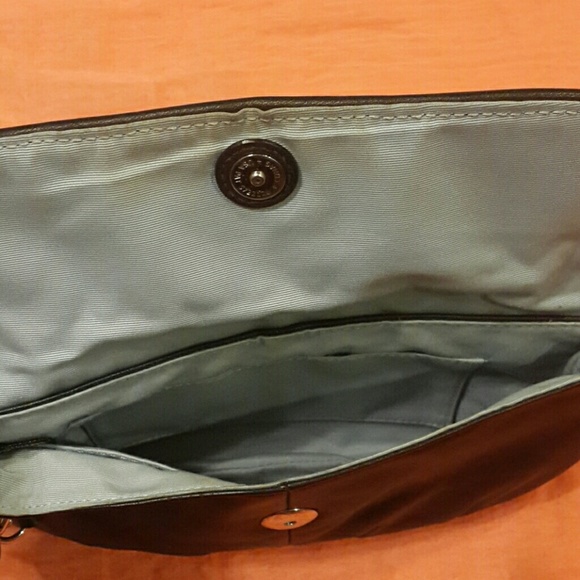 COACH CLUTCH - Picture 3 of 3