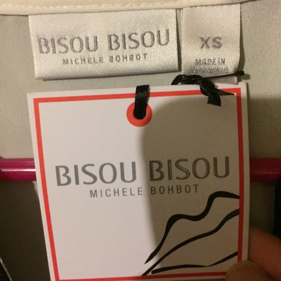 NWT Sheer Blouse - Picture 3 of 3