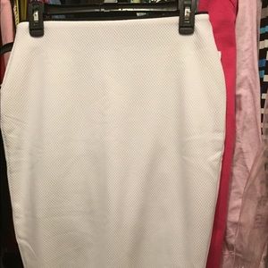 White pencil skirt