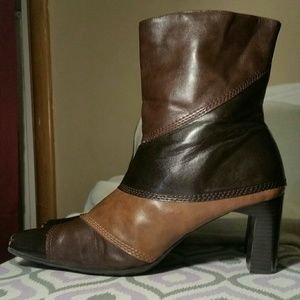Stylish brown and tan boots... women size 11W