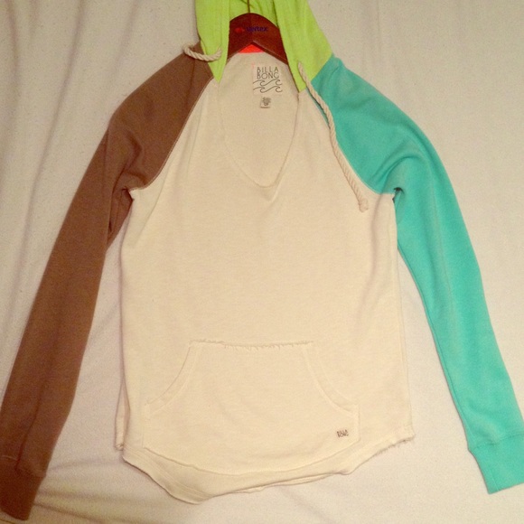 Billabong pullover sweatshirt.