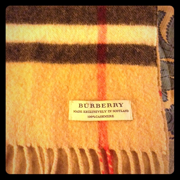 Authentic Burberry wool scarf