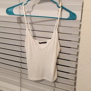 Brandy Melville super cute crop top!