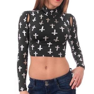 CROSS PRINT TURTLE NECK SLIT SHOULDER CROP TOP