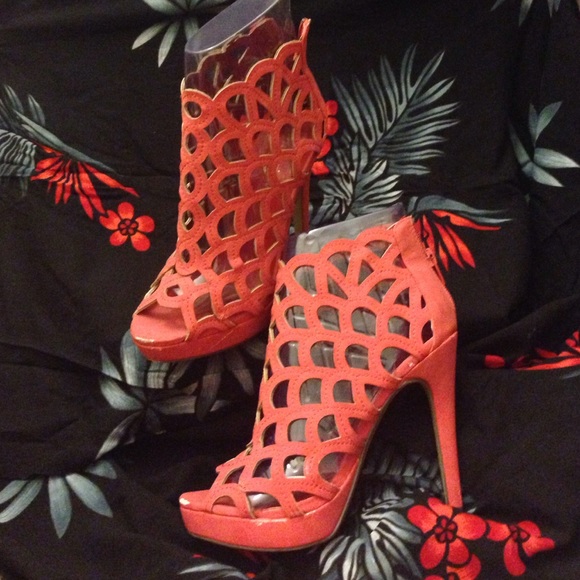 Hot Pink Heels