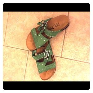 Brutal sandals brand new