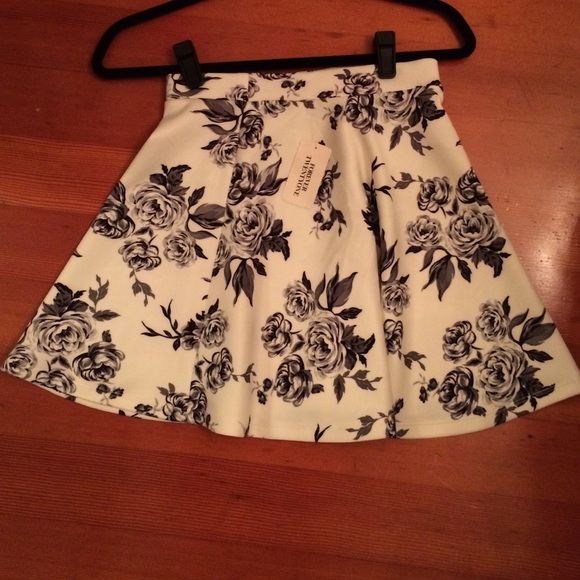 floral skirt
