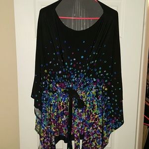 Multicolored domain sleeve blouse